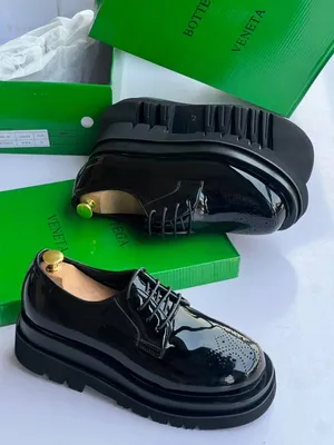 BOTTEGA VENETA (Size 44)